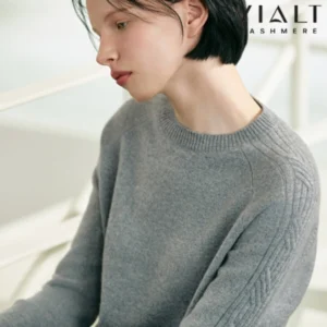 주간인기 방송에 나온 비알트(VIALT) 캐시미어100 라운드 니트&nbsp; 바로 이것입니다.
