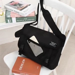 주간 핫 방송에 나온 크로스백&nbsp; 바로 이것입니다.